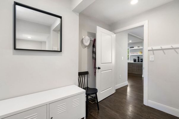 Interior, Recessed Lighting, Wood Texture Flooring