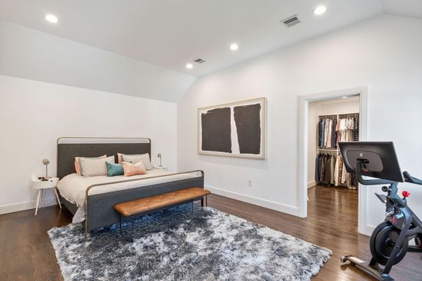 Bedroom, Fitness Equipment, Interior, Recessed Lighting, Wood Texture Flooring