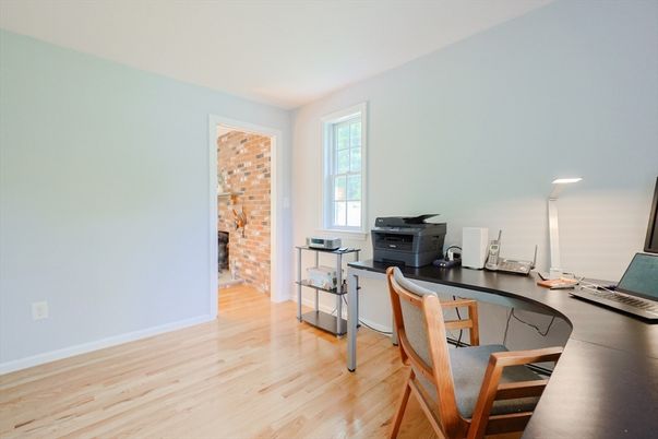 Home Office, Interior, Recessed Lighting, Stone Walls, Wood Texture Flooring