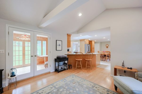 Dining room, Interior, Kitchen, Recessed Lighting, Wood Texture Flooring