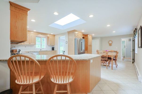 Dining room, Interior, Kitchen, Recessed Lighting, Stainless Steel Appliances