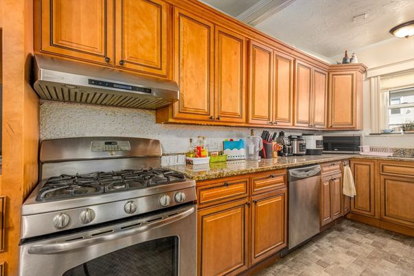Interior, Kitchen, Stainless Steel Appliances