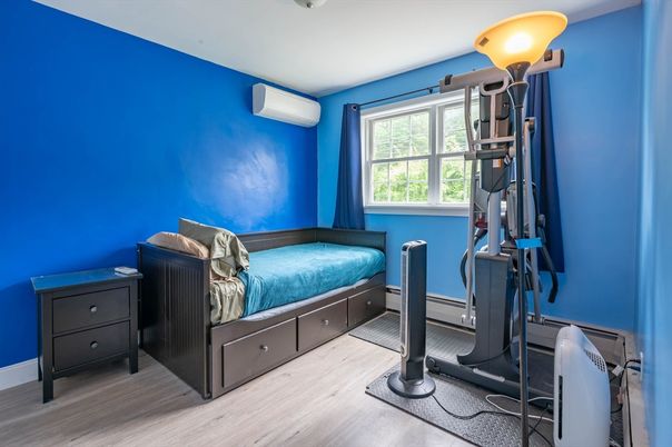 Bedroom, Fitness Equipment, Interior, Wood Texture Flooring