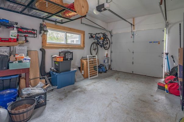 Garage, Interior