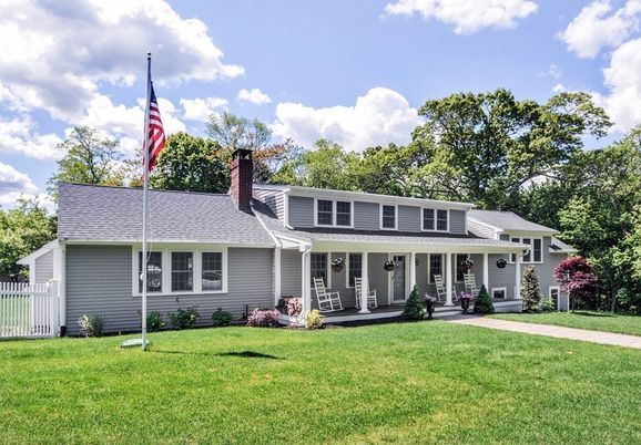Backyard, Exterior, Facade, Cape Cod