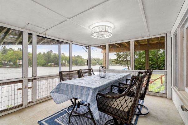 Dining room, Interior, Sun Room, Water
