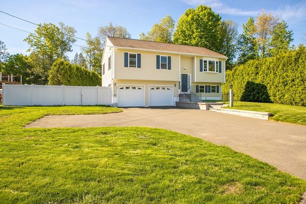 Attached, Exterior, Facade, Raised Ranch