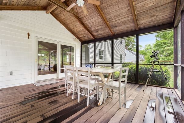 Dining room, Interior, Sun Room, Wooden Beams, Wooden Ceilings, Wood Texture Flooring