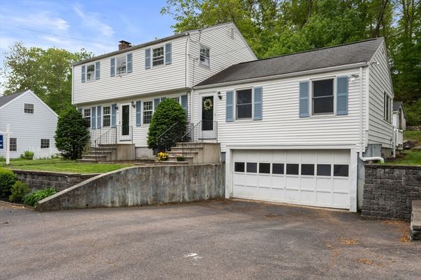 Attached, Exterior, Facade, Raised Ranch