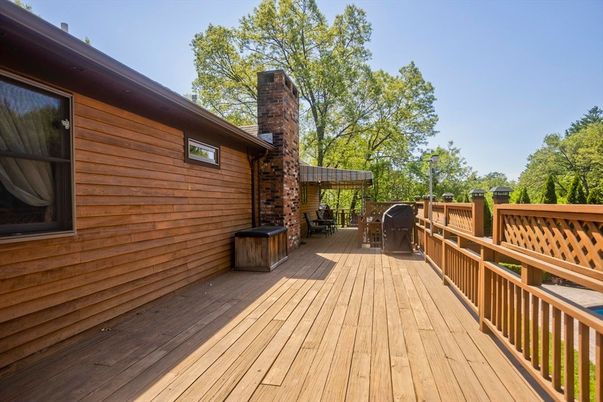 Exterior, Wood Texture Flooring