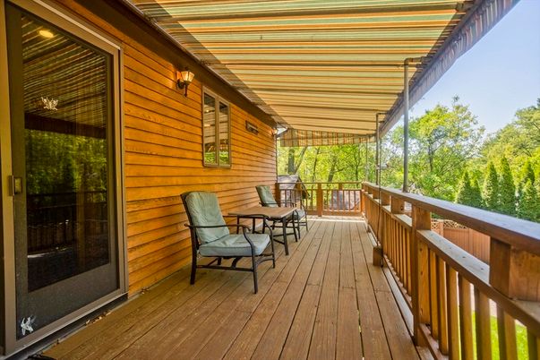 Exterior, Wood Texture Flooring