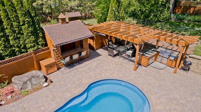 Exterior, Pool