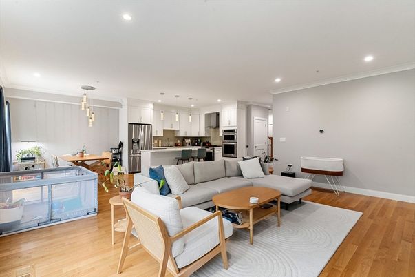 Dining room, Interior, Kitchen, Living room, Pendant Lights, Recessed Lighting, Stainless Steel Appliances, Wood Texture Flooring