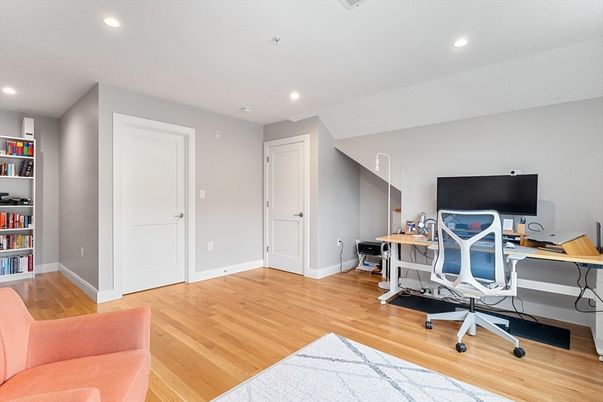 Home Office, Interior, Recessed Lighting, Wood Texture Flooring