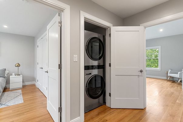 Interior, Recessed Lighting, Utility Closets, Washer, Wood Texture Flooring
