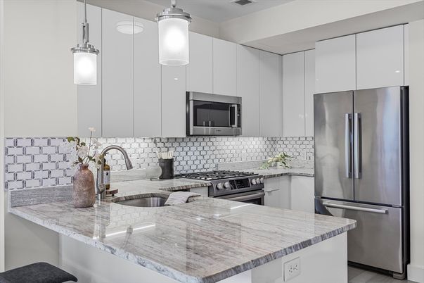 Interior, Kitchen, Pendant Lights, Stainless Steel Appliances