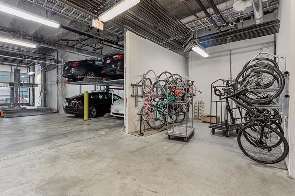Garage, Interior