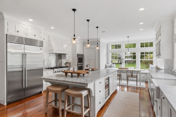 Dining room, Interior, Kitchen, Pendant Lights, Recessed Lighting, Stainless Steel Appliances, Wood Texture Flooring