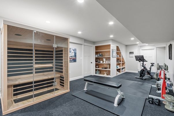 Fitness Equipment, Interior, Recessed Lighting, Sauna Room