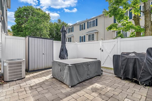 Exterior, Hot Tub