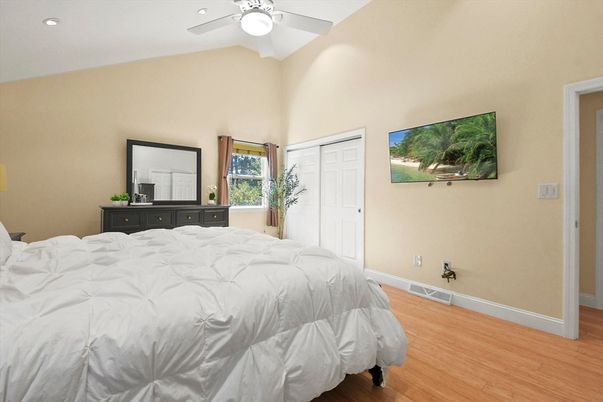 Bedroom, Interior, Recessed Lighting, Wood Texture Flooring