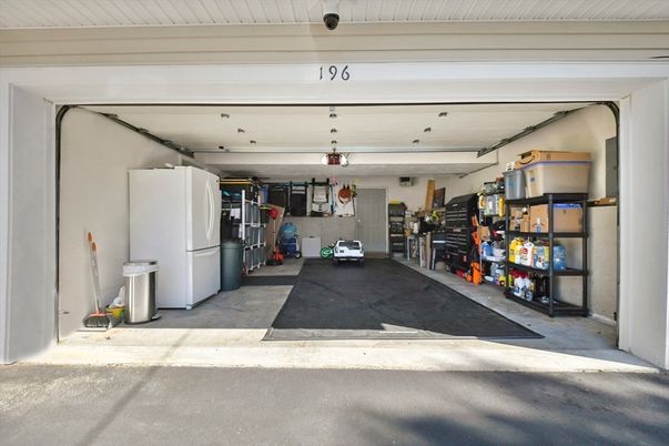 Garage, Interior, Washer