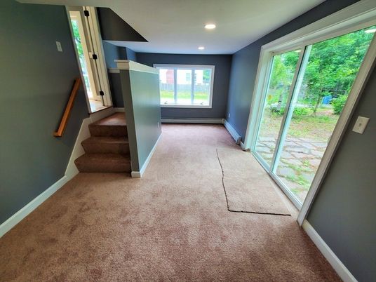 Empty room, Interior, Recessed Lighting