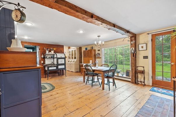 Chandelier, Dining room, Interior, Kitchen, Recessed Lighting, Wooden Beams, Wood Texture Flooring