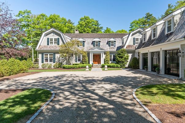 Exterior, Facade, Cape Cod