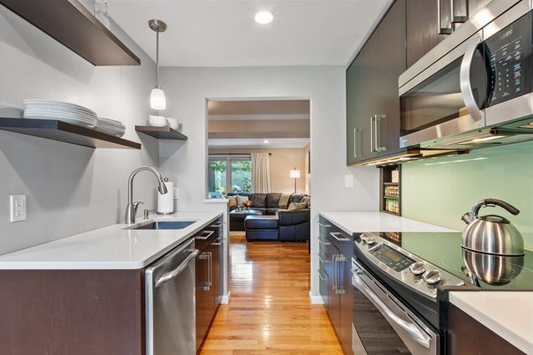 Interior, Kitchen, Living room, Pendant Lights, Recessed Lighting, Stainless Steel Appliances, Wood Texture Flooring