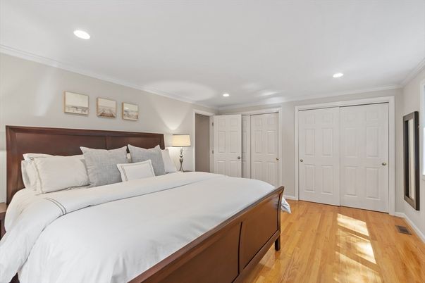 Bedroom, Interior, Recessed Lighting, Wood Texture Flooring