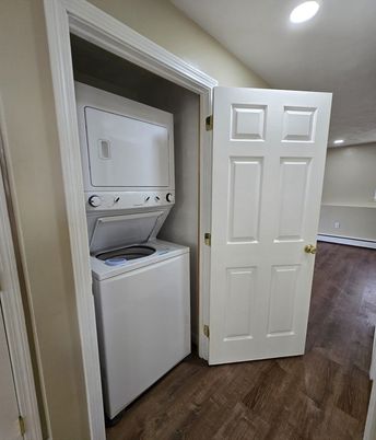 Interior, Recessed Lighting, Utility Closets, Washer, Wood Texture Flooring