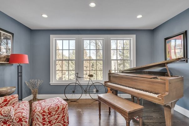 Interior, Piano, Recessed Lighting, Wood Texture Flooring
