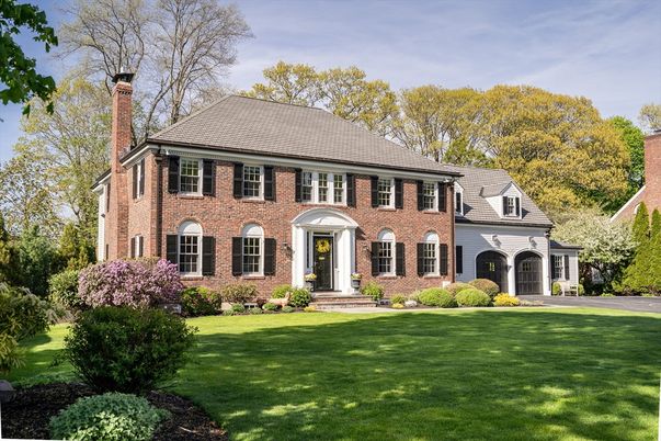 Backyard, Exterior, Facade, Brick Facade, Georgian