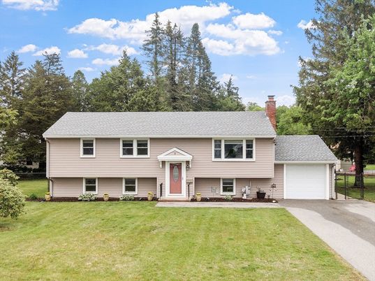Attached, Exterior, Facade, Raised Ranch