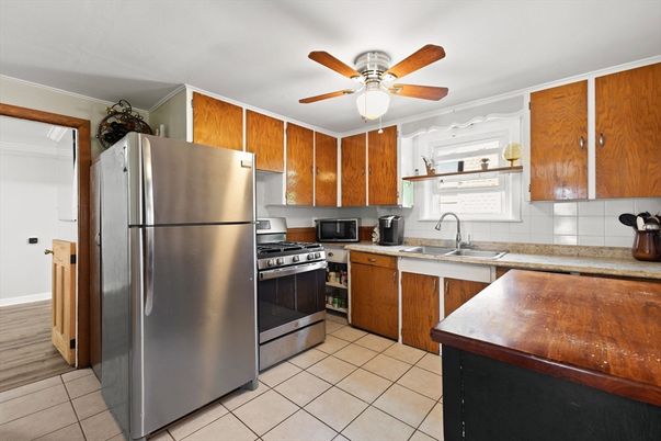 Interior, Kitchen, Stainless Steel Appliances, Wood Texture Flooring