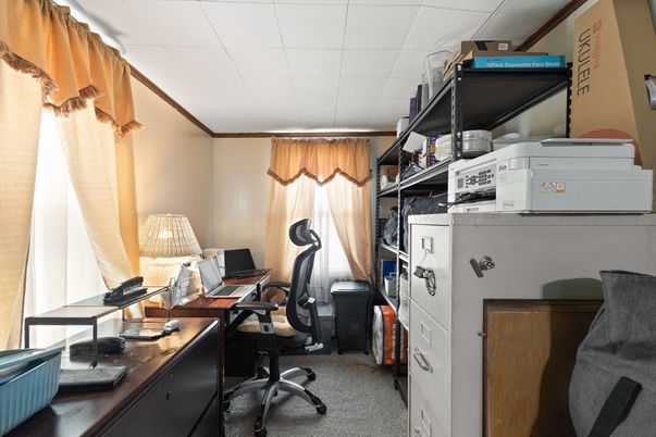 Home Office, Interior