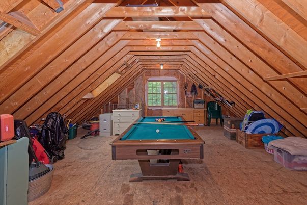 Billiard Table, Game Room, Interior, Wooden Beams, Wooden Ceilings