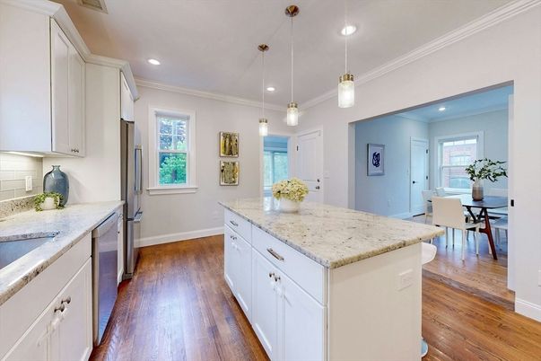 Dining room, Interior, Kitchen, Pendant Lights, Recessed Lighting, Wood Texture Flooring