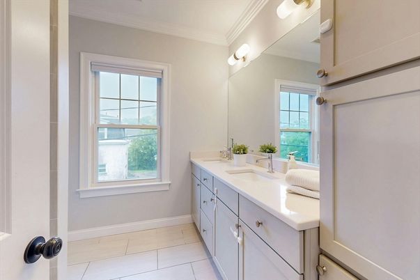 Bathroom, Dual Sink Vanities, Interior