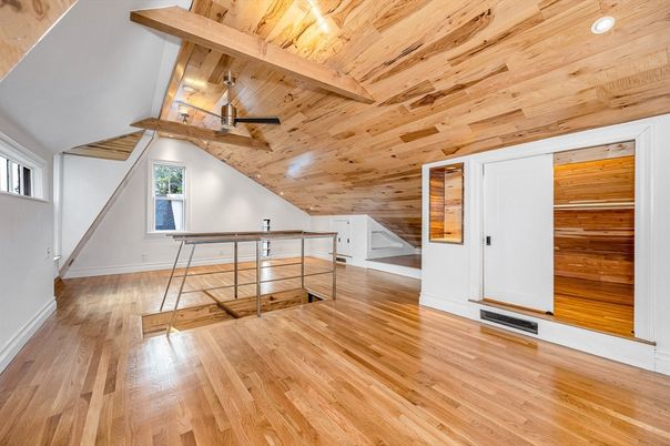Empty room, Interior, Wooden Beams, Wooden Ceilings, Wood Texture Flooring