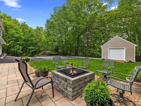 Backyard, Detached Garage, Exterior