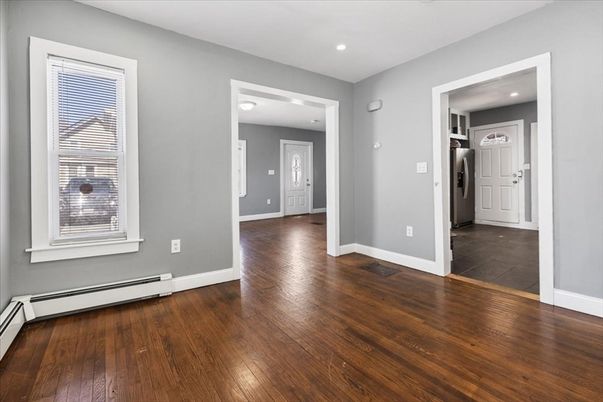 Empty room, Interior, Recessed Lighting, Washer, Wood Texture Flooring
