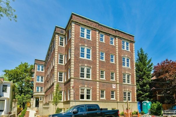 Exterior, Facade, Brick Facade, Rowhouse