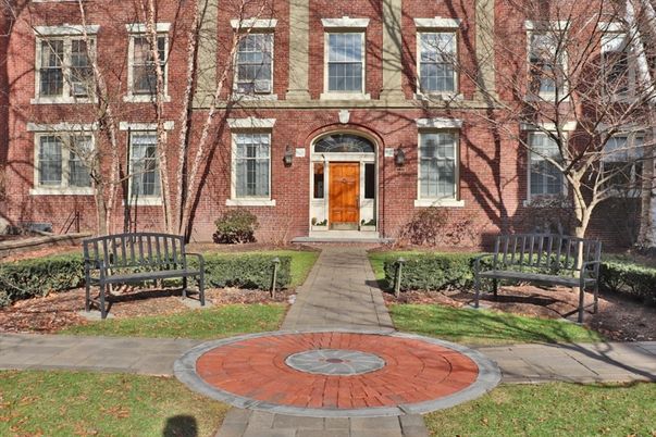 Exterior, Facade, Brick Facade, Georgian