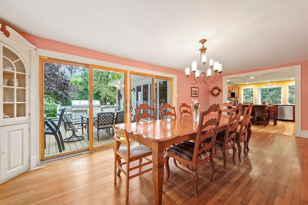 Chandelier, Dining room, Interior, Recessed Lighting, Wood Texture Flooring