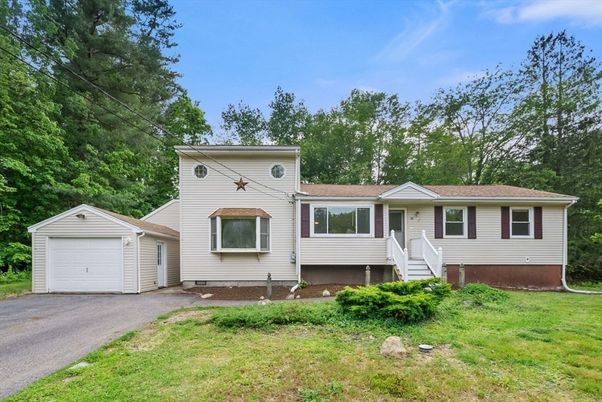 Backyard, Detached Garage, Exterior, Facade, Raised Ranch
