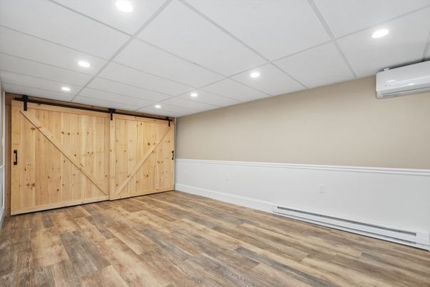 Empty room, Interior, Recessed Lighting, Wood Texture Flooring, Wooden Walls