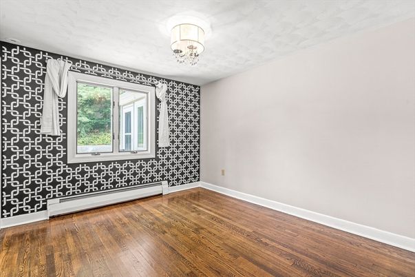Chandelier, Empty room, Interior, Wood Texture Flooring