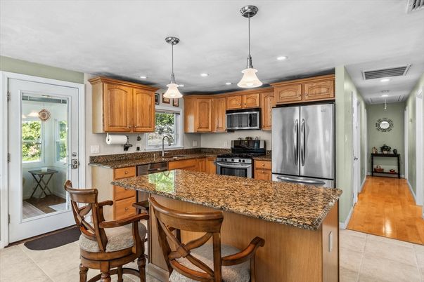 Interior, Kitchen, Pendant Lights, Recessed Lighting, Stainless Steel Appliances